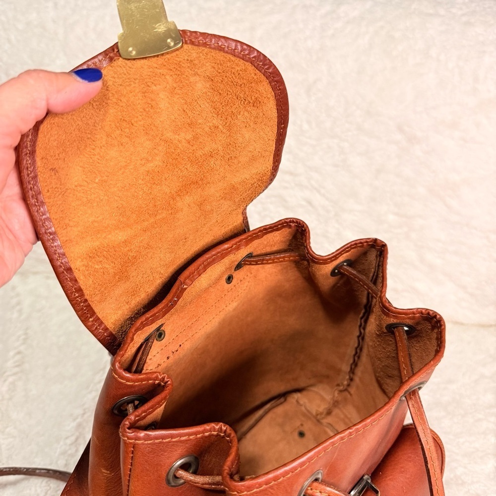 Vintage Italian Leather Backpack Tan - Picture 9 of 13